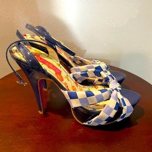 Betsey Johnson strappy heels size 9